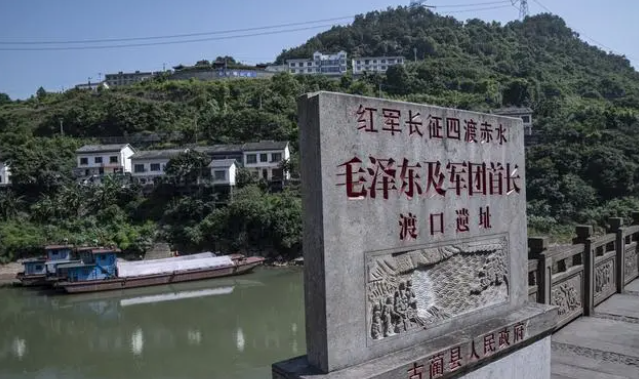 我国传奇大河，一到雨季河水颜色鲜红如血，背后历史让人肃然起敬