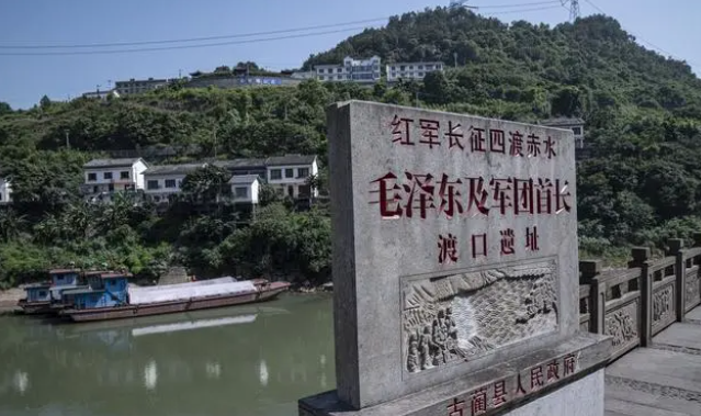 我国传奇大河🤘，一到雨季河水颜色鲜红如血呢，呢背后历史让人肃然起敬