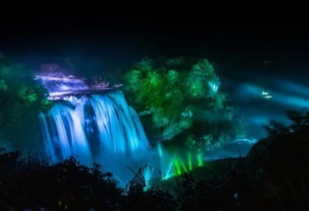 被外交天团频频点赞的贵州旅游，魅力何在？