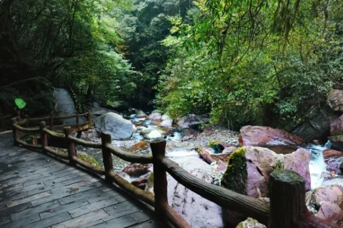 乡游黔中江口县 快场村丨山上是仙境，山下是桃源