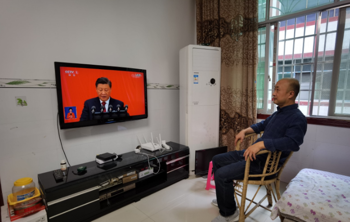 二十大时光|习水县土城古镇: 红色旅游火了 群众日子美了 二十大时光|习水县土城古镇: 红色旅游火了 群众日子美了