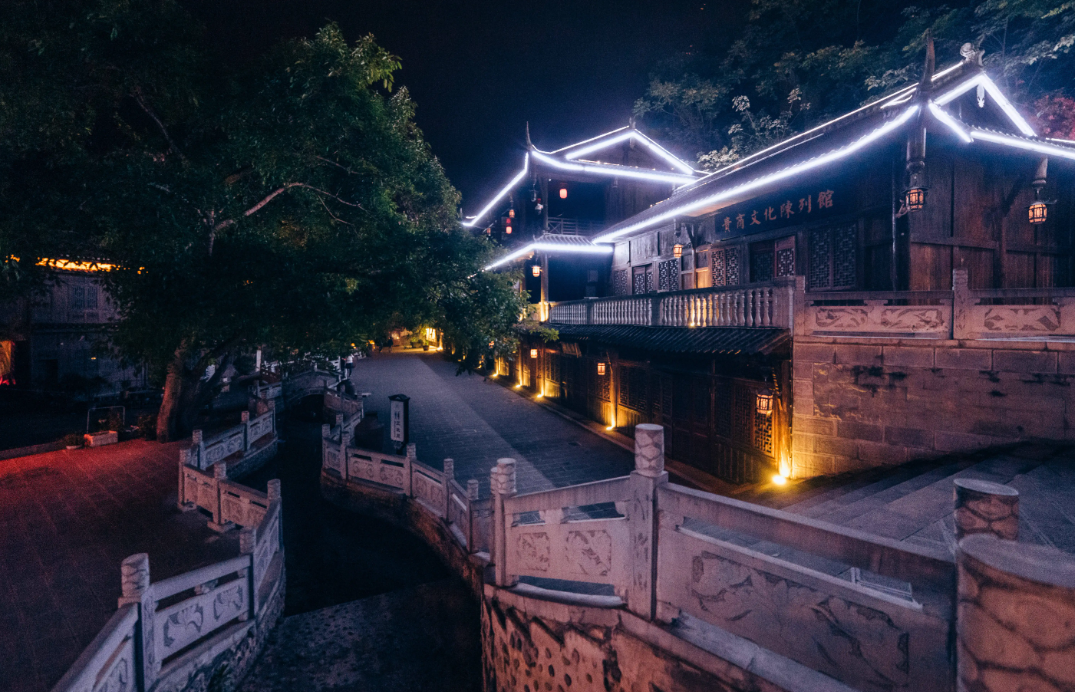 二十大时光|习水县土城古镇: 红色旅游火了 群众日子美了 二十大时光|习水县土城古镇: 红色旅游火了 群众日子美了