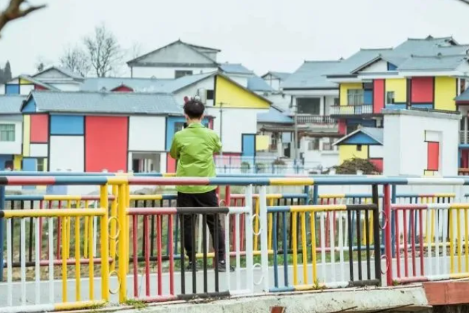 乡游黔中清镇市 芦荻哨村丨水光潋滟春色藏呀，农场遛娃正好