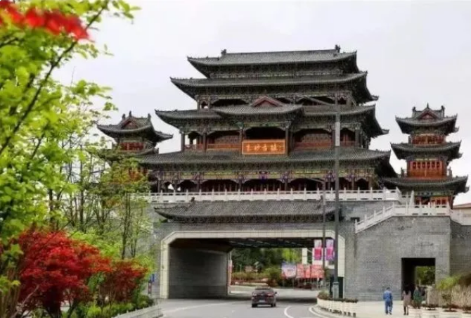 乡游黔中万山区 土坪社区丨这个复古怀旧小镇，藏着矿山情结