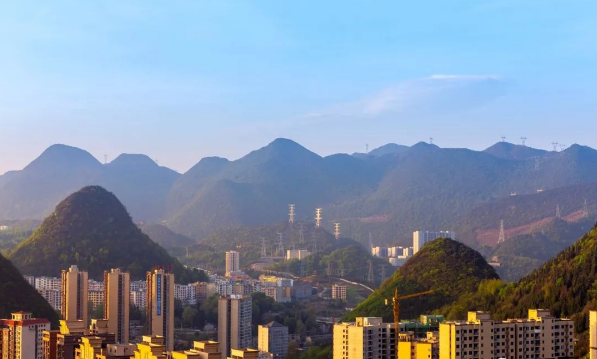 <a href='/mudedi/35.html' style='color:#fd7e14;' target='_blank' title=六盘水>六盘水</a>钟山区:“五聚焦”助力旅游产业化高质量发展 六盘水钟山区:“五聚焦”助力旅游产业化高质量发展