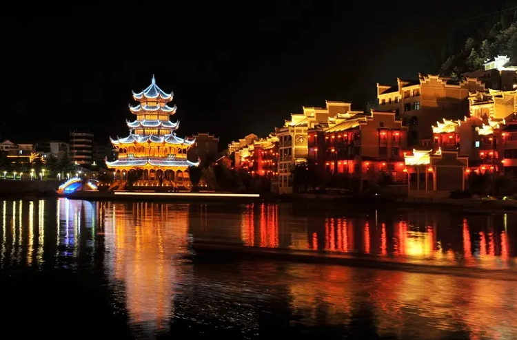 初到贵州自由行攻略，不可错过的几个知名景点，不去等于白来一趟