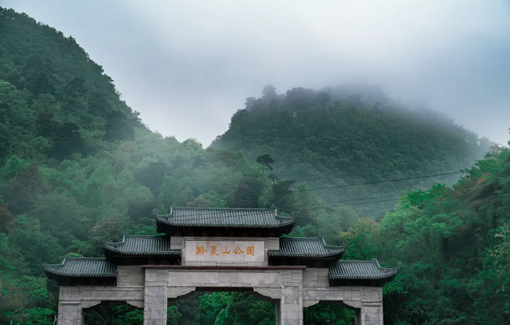 贵阳旅游最后一波攻略:黄果树瀑布甲秀楼太赞了 贵阳旅游最后一波攻略:黄果树瀑布甲秀楼太赞了