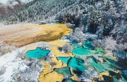 四川黄龙景区是开了美颜滤镜吗 四川黄龙景区是开了美颜滤镜吗