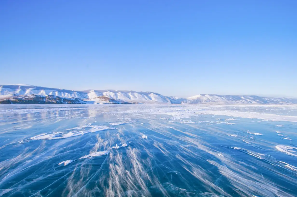 为了和心爱的俄罗斯姑娘长相厮守,中国小伙回到小镇去寻找她 为了和心爱的俄罗斯姑娘长相厮守,中国小伙回到小镇去寻找她