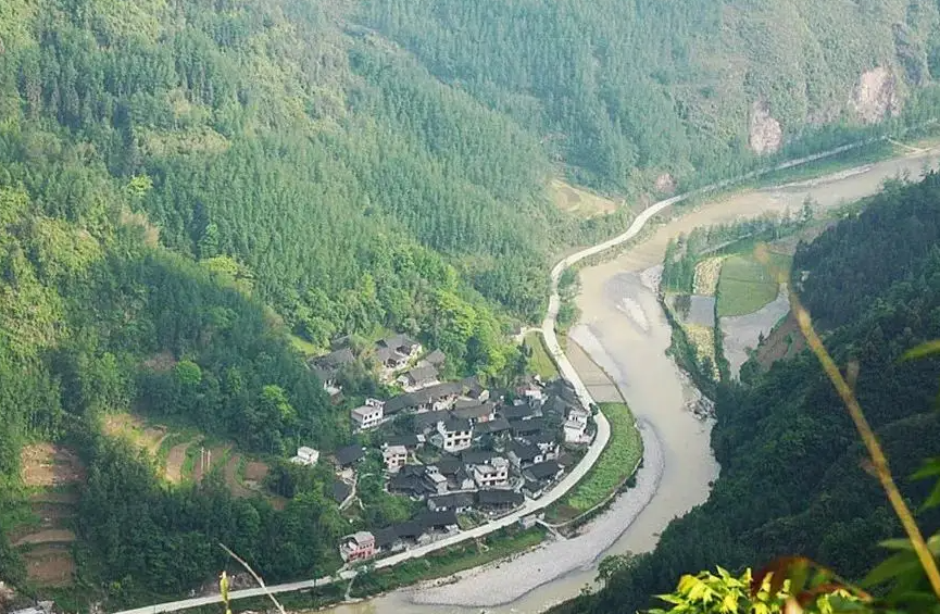 湖南自驾游小众路线推荐