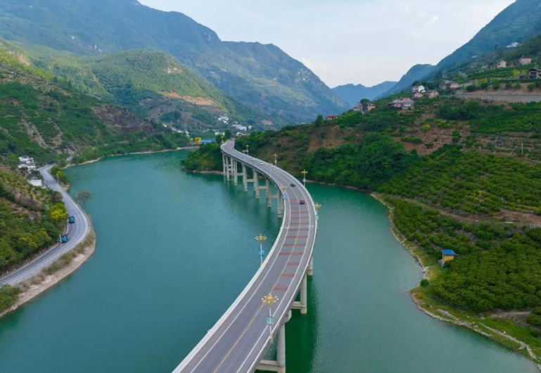 宜昌最美水上公路自驾游路线 宜昌最美水上公路自驾游路线