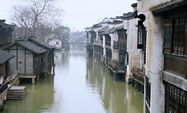 我国唯一被列入世界遗产的古镇👷，🤍比乌镇和西塘更有魅力嗯，但很少有人知道它
