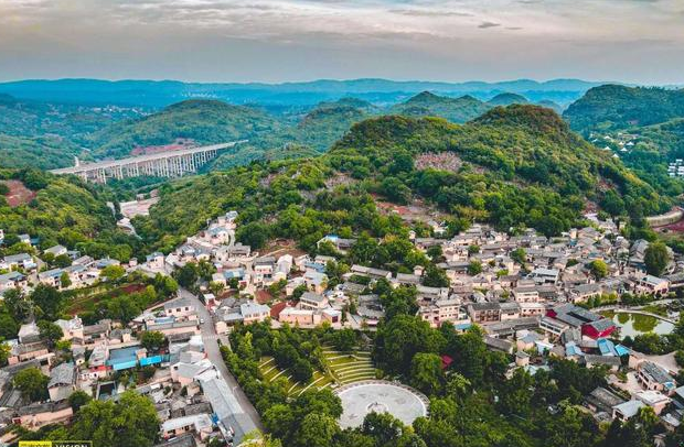 离昆明两小时车程,有一个隐秘的神仙小镇。美的惊艳,庆幸未火 离昆明两小时车程,有一个隐秘的神仙小镇。美的惊艳,庆幸未火